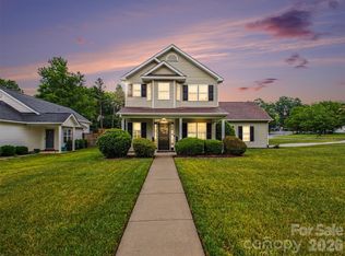 2243 Oakhurst Ct, Kannapolis, NC 28081