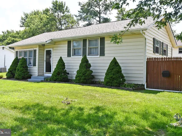 501 Dougfield Rd, Newark, DE 19713