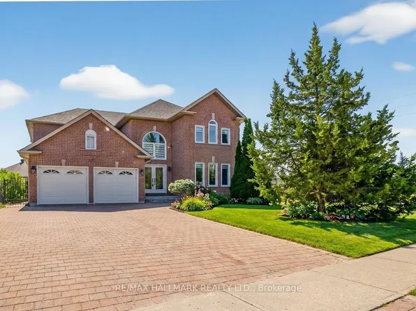 372 Crofters Rd, Vaughan, ON L4L 8Y3