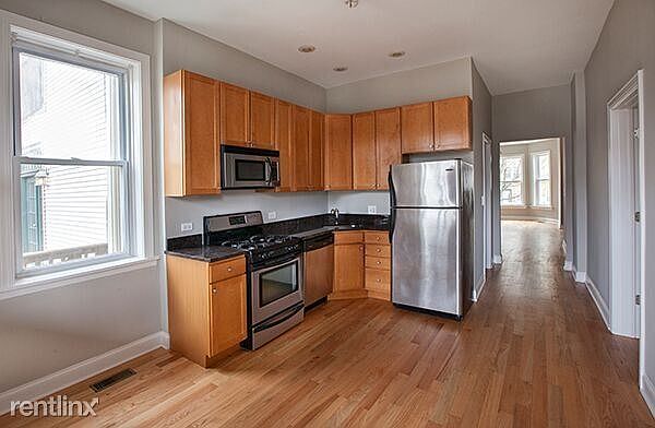 2045 Albany kitchen
