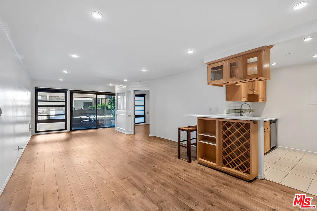 1 bed, 1.0 bath, 612 sqft, $2,450 — Photo 1