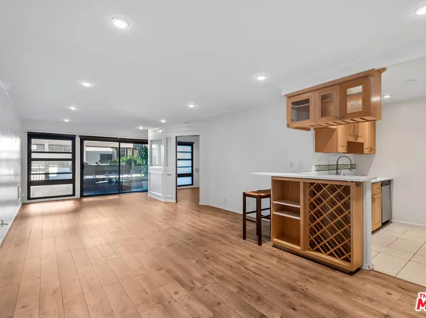 7742 Redlands St Unit D2044, Playa Del Rey, CA 90293