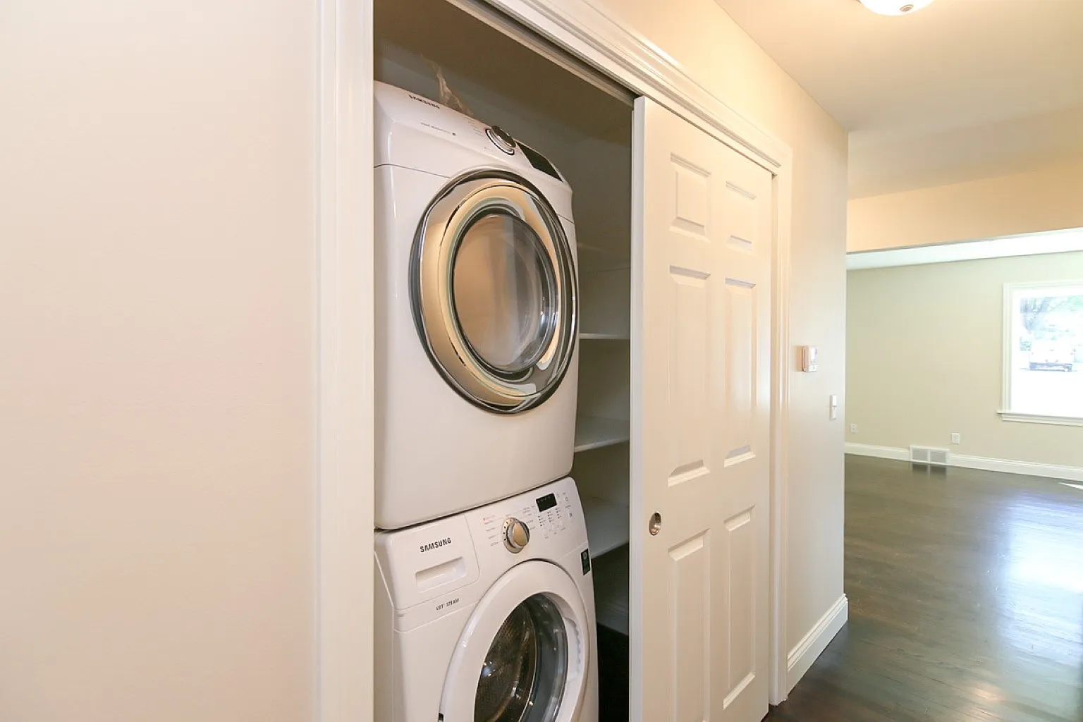 2 bed, 1000 sqft, $1,395 — Photo 4