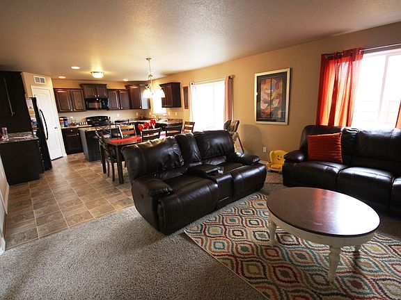 4th image of 3905 Reindeer Cir