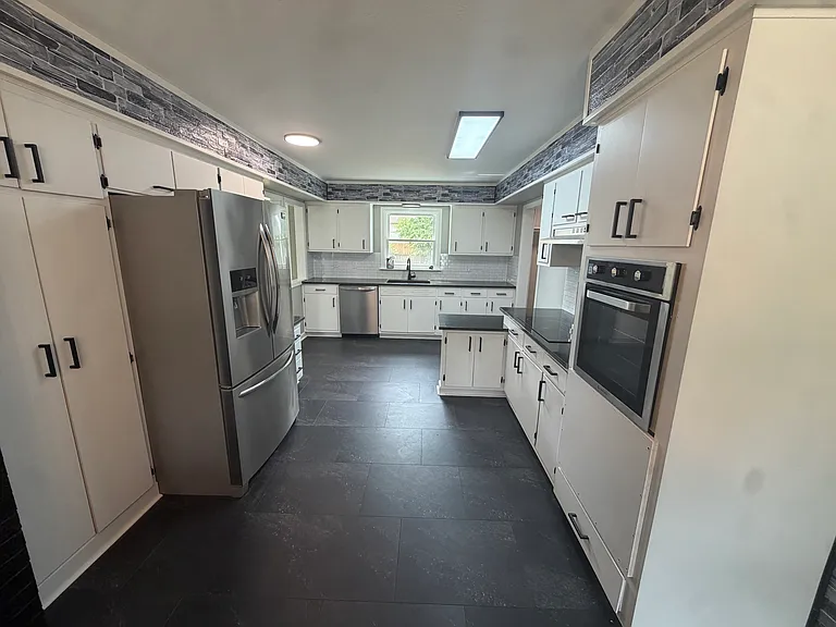 1182 Dalton Dr — Photo 5