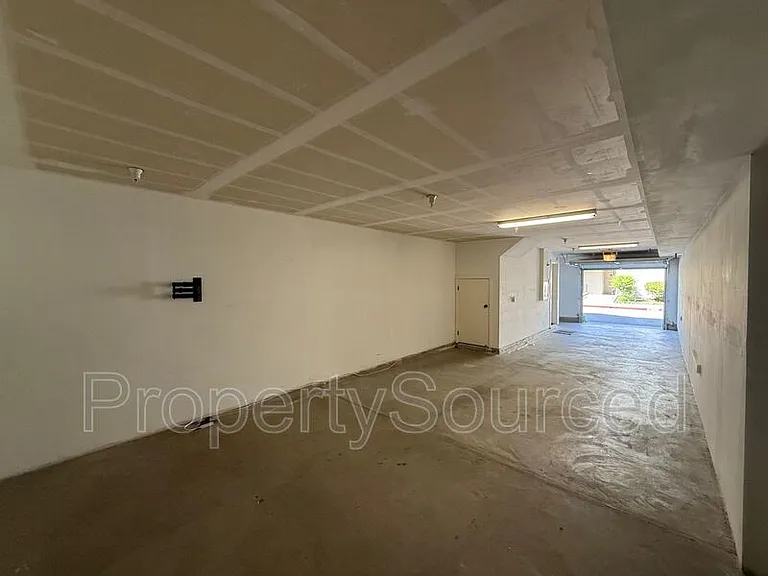 170 N North St #104 — Photo 40