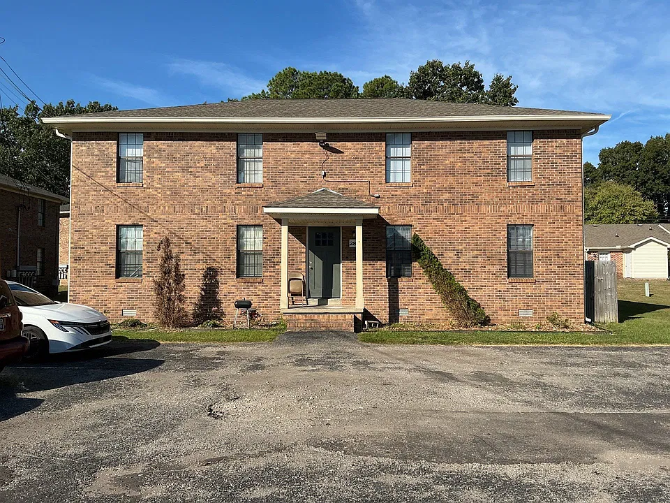 286 Tinker Hill Cv #B