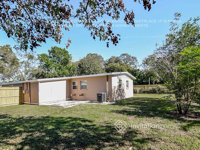 511 Sutton Pl — Photo 19