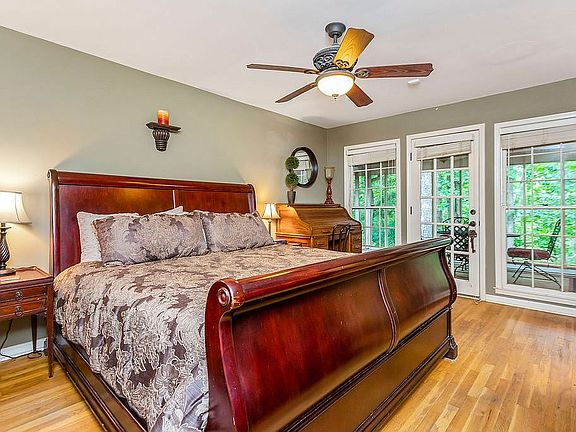 Large Master Bedroom 