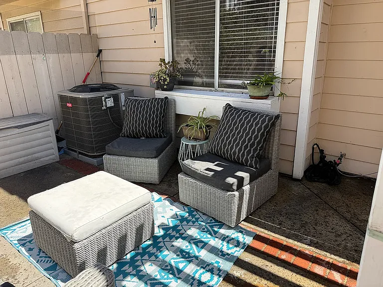 2748 Erringer Rd #10 — Photo 2