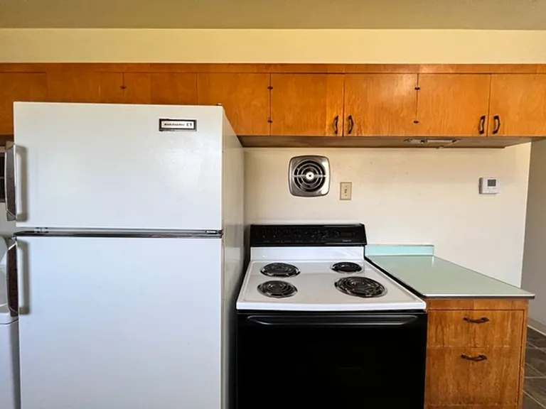 1813 N Harrison Blvd — Photo 7