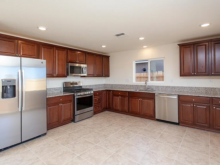 8904 Coyote Bluff Dr — Photo 6
