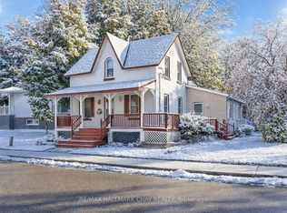 9 Maria St, Springwater, ON L0L1P0