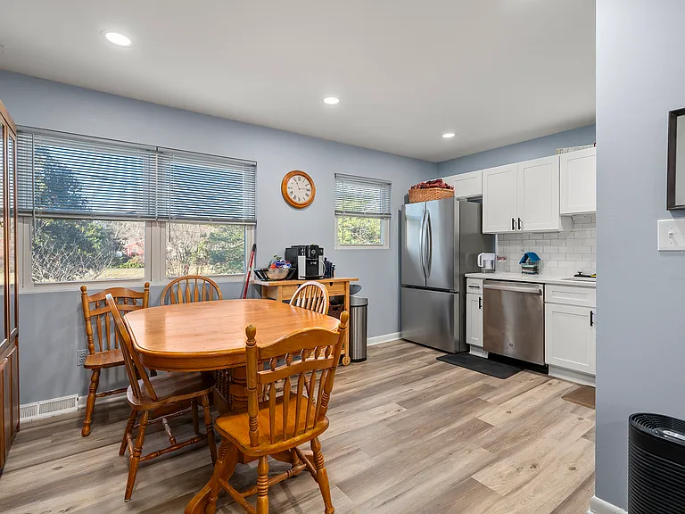 330 Benfield Rd — Photo 16