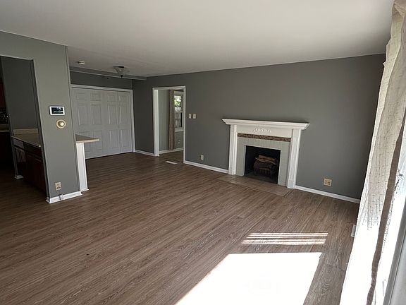 5th image of 5711 N Parker Ave