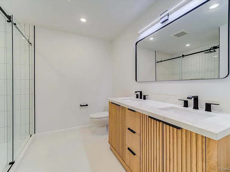 6204 High Ridge Ct — Photo 33