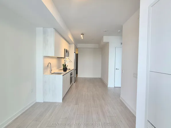 5858 Yonge St, Toronto, ON