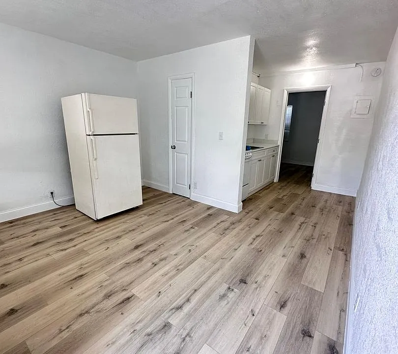 539 NW 1st Ave #1-8