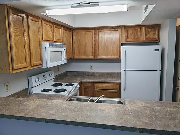 4th image of 6235 Holdrege St #D-2
