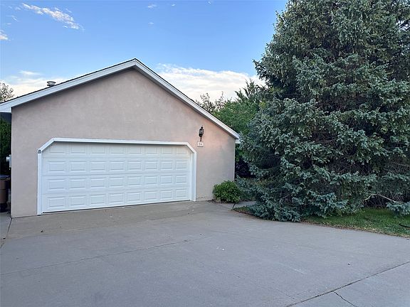 3rd image of 16 Karen Cir