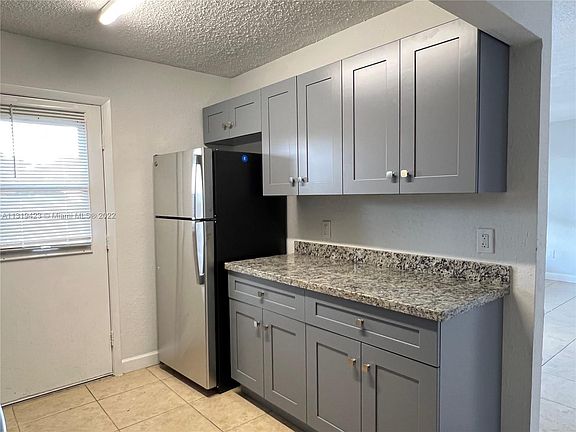 2nd image of 400 NW 65th Ave APT 229