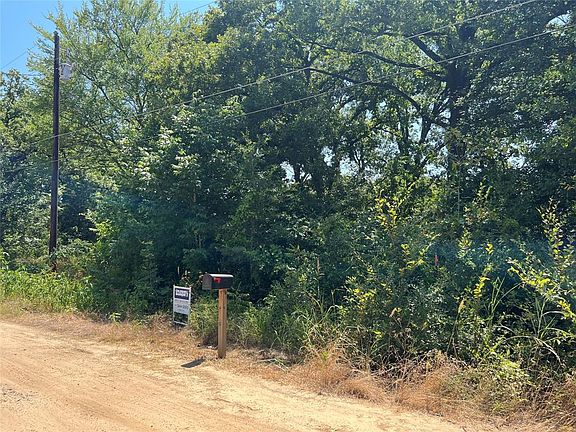 2nd image of 107 Longhorn Rd
