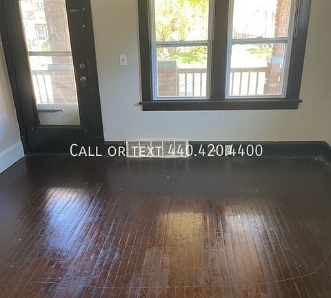 3rd image of 11413 Florian Ave Unit 1