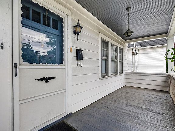 4th image of 38 Lee Avenue