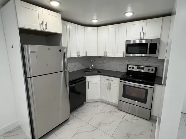 592 Bergen Avenue image 1 of 11