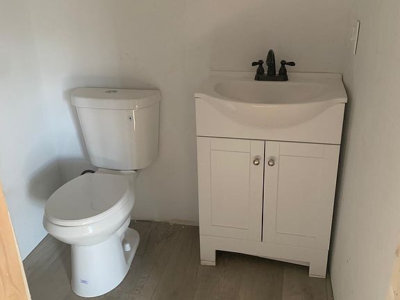 3rd image of 4515 Shipe Rd