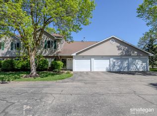 3127 Windcrest Ct NE, Grand Rapids, MI 49525