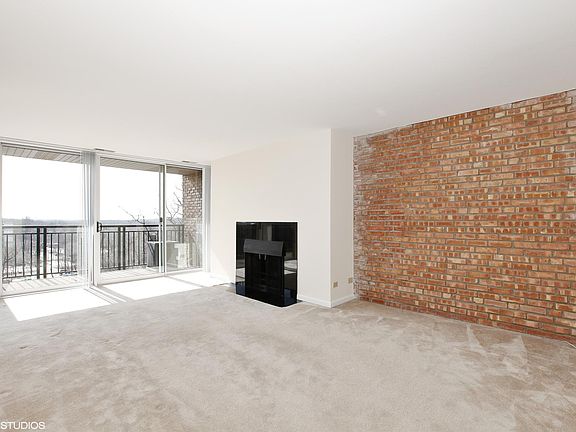 3rd image of 6020 Oakwood Dr APT 4D