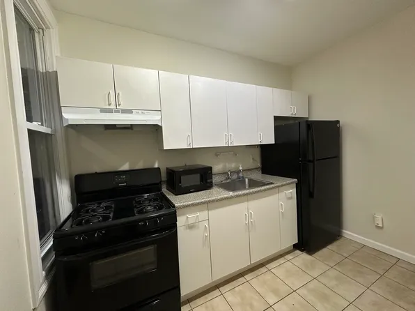 203 Ogden Avenue image 5 of 10