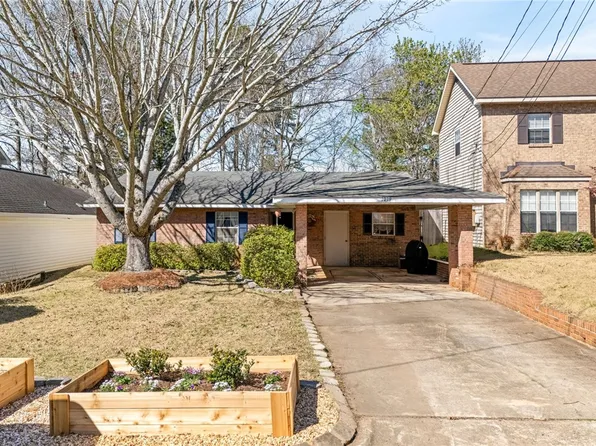 1019 Chinook St, Auburn, AL 36830