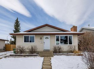 94 E Glendale Way, Cochrane, AB T4C1H8