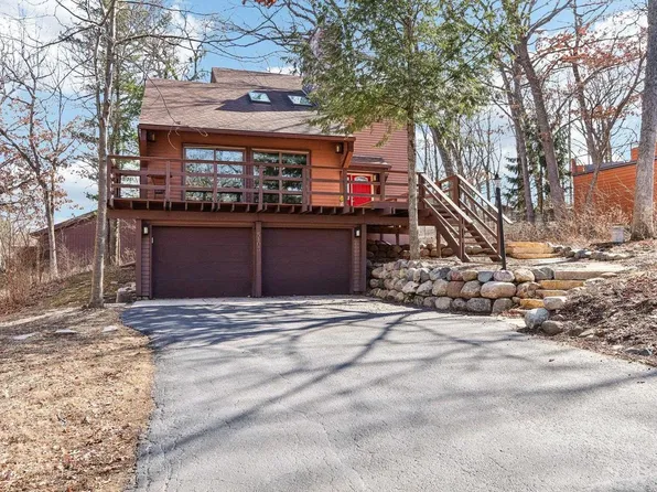 5103 North Autumn Lane, Mcfarland, WI 53558