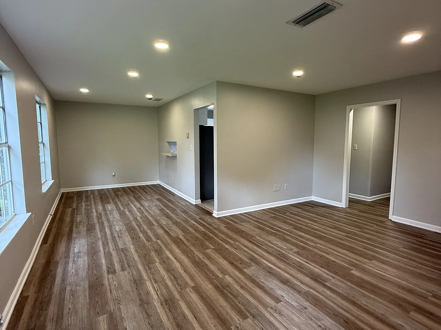761 Crowne Road - 1 — Photo 3