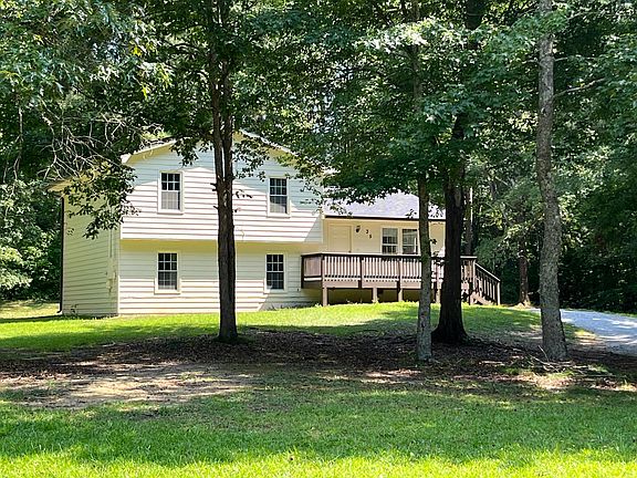 3rd image of 35 Beverly Park Ct