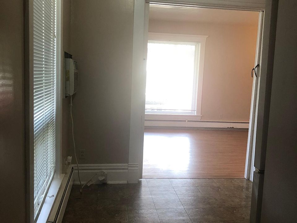 1st image of 306 Jefferson St #1