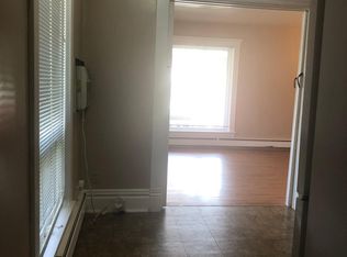 306 Jefferson St #1, Valparaiso, IN 46383