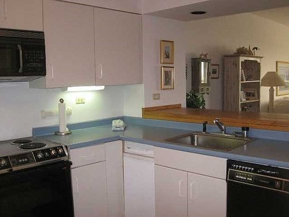 5th image of 108 Bellevue Ct #108