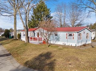 404 Perry Cir, Cranberry Township, PA 16066