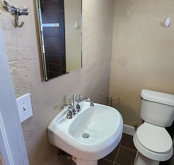 223 NW 24th St #B — Photo 15