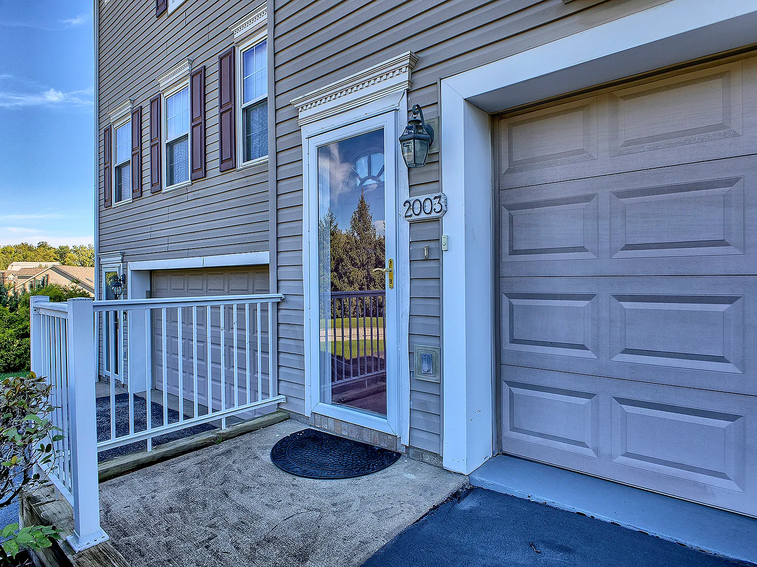 3 bed, 2.5 bath, 1552 sqft, $2,500 — Photo 3