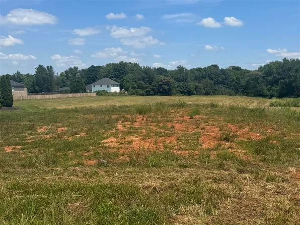 Scottsville Rd, Bowling Green, KY 42104