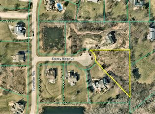 1 Stoney Ridge Ct, Hawthorn Woods, IL 60047