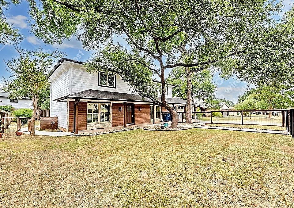 1st image of 11504 Heathrow Dr