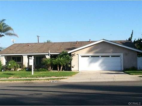 1st image of 2033 E Vine Ave