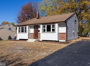 915 Bentley Rd, Lindenwold, NJ 08021