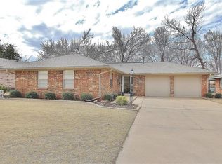 302 N Ranchwood Blvd, Yukon, OK 73099